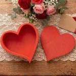 Caixa Coração Porta Presente – Caixa Decorativa para Dia das Mães, Namorados e Lembranças Especiais - Imagem 3