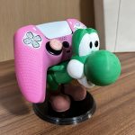 Yoshi – Suporte para Controle de Vídeo Game (PS5 e Xbox) - Imagem 2
