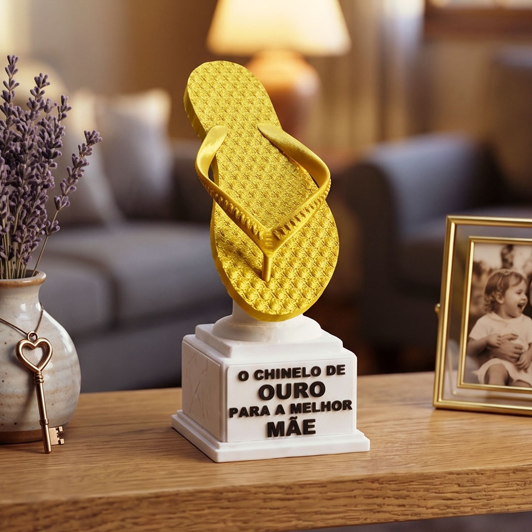 trofeu-chinelo1080-01 Troféu Chinelo de Ouro para Melhor Mãe – Presente Criativo Dia das Mães - Imagem 1